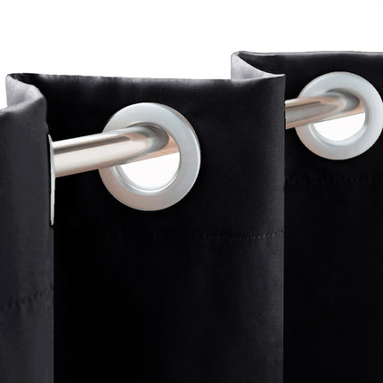 Svart vindtett gardin for pergola