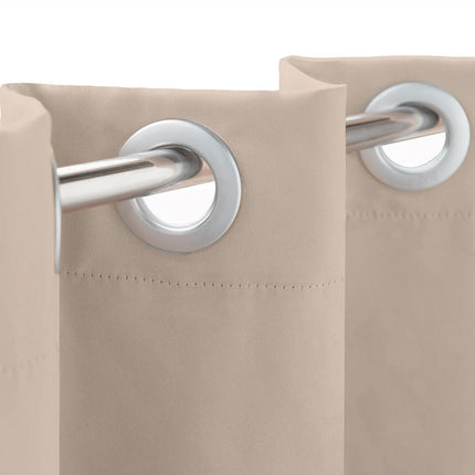 Beige utegardin for effektiv solskjerming