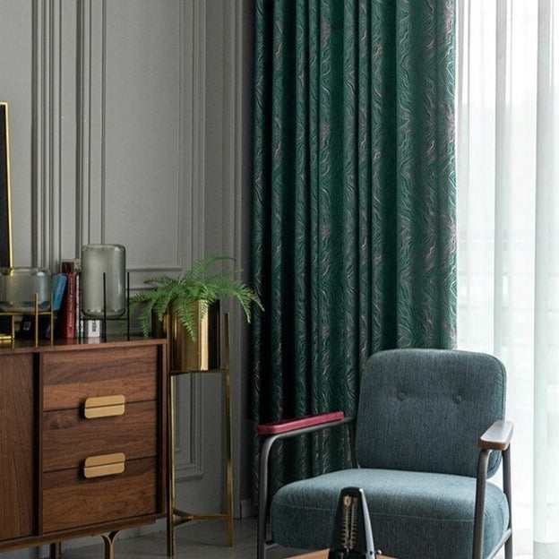 Lystett gardin med skandinavisk design