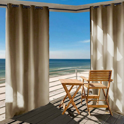 Beige vanntett gardin for veranda ute