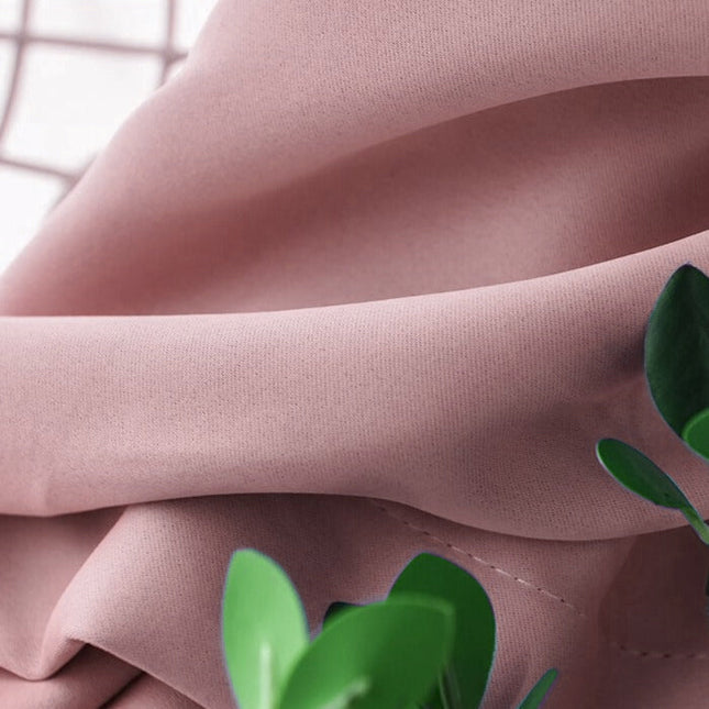 Støvrosa lystett gardin for soverom