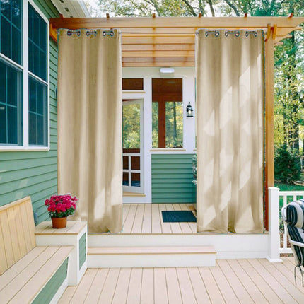 Lys utegardin for terrasse og pergola