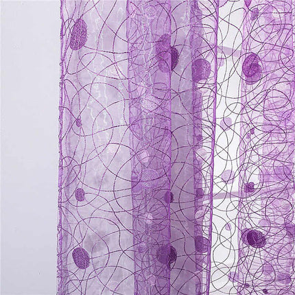 Lilla tynn gardin med prikkemønster