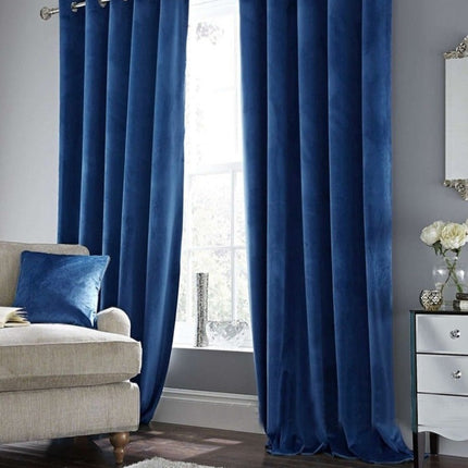Blå mørkleggingsgardin i luksuriøs fløyel